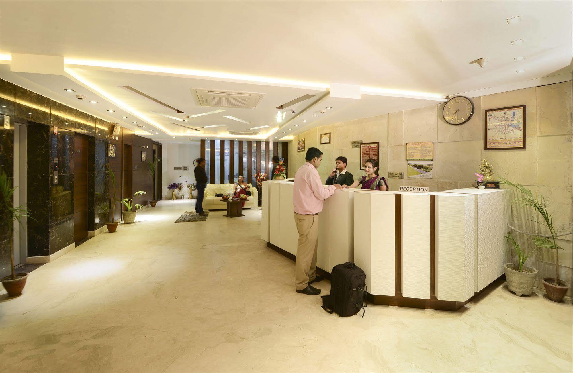 Fabhotel Plus Maniram Palace Agra  Exterior foto